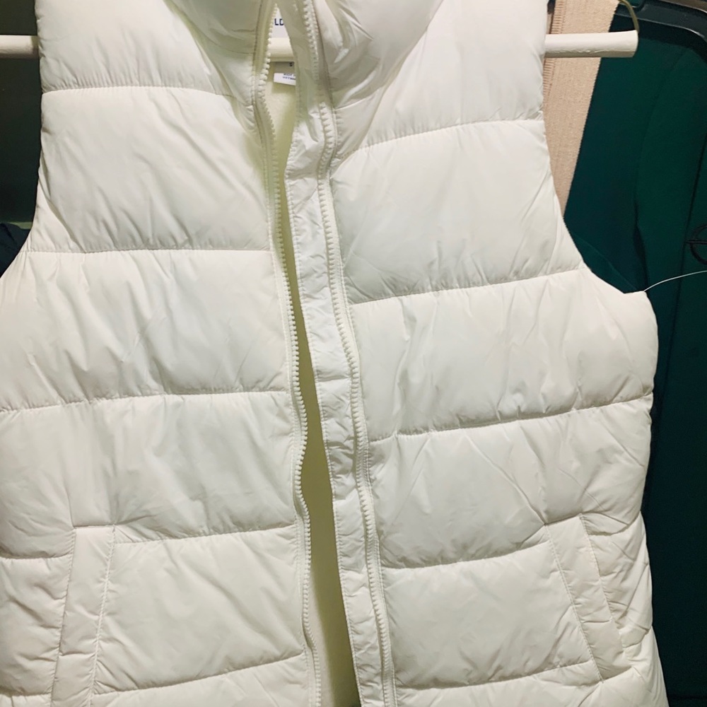 White vest